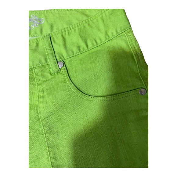 Express Shorts Green size 8 - Picture 5 of 5
